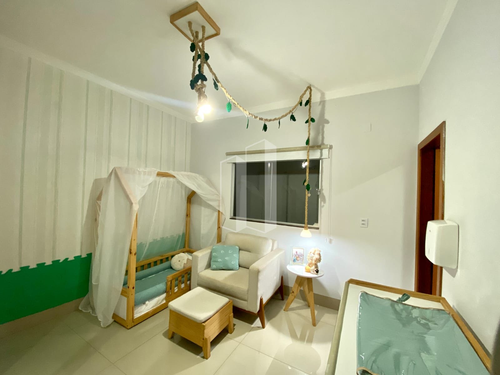 Casa à venda com 4 quartos, 4 suítes, 4 vagas e 320m² no Jardim Venezuela, Morrinhos (GO) — foto 20 de 30