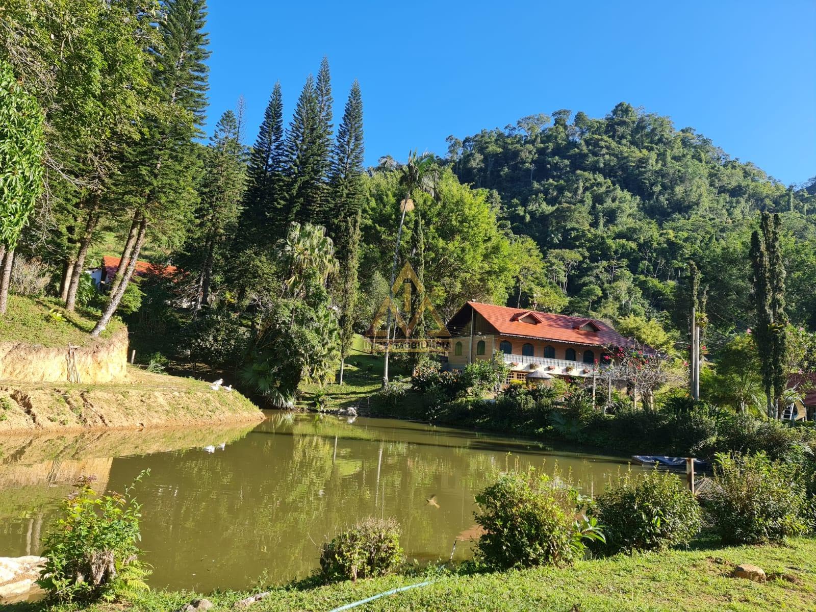 Casa à venda com 7 quartos, 7 banheiros, 4 vagas e 178552m² no Passo Manso, Blumenau — foto principal