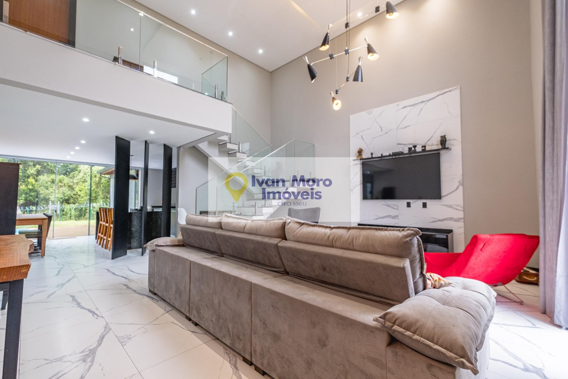 Casa à venda com 4 quartos, 4 suítes, 4 vagas e 300m² no São João do Rio Vermelho, Florianópolis (SC) — foto 4 de 30