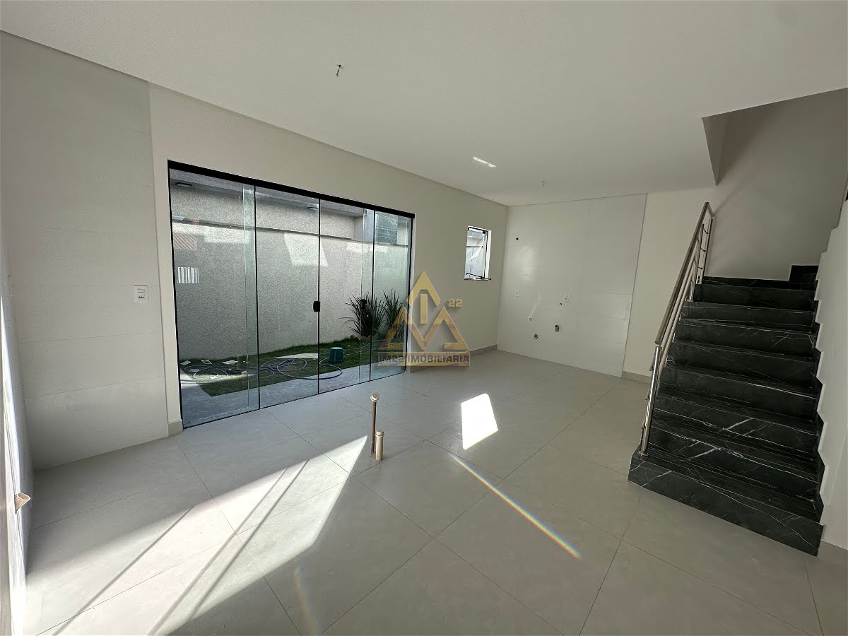 Casa à venda com 3 quartos, 1 suíte, 1 vaga e 100m² no Centro, Penha (SC) — foto 3 de 13