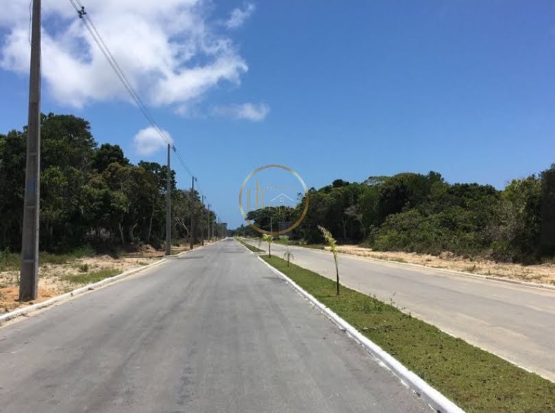 Terreno à venda com 500m² de terreno no Orla Taperapuã, Porto Seguro — foto principal