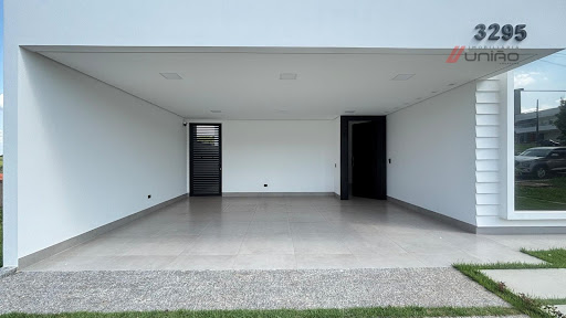 Casa toda mobiliada a venda no Condomínio Residencial Royal Garden   -  Umuarama-Pr.