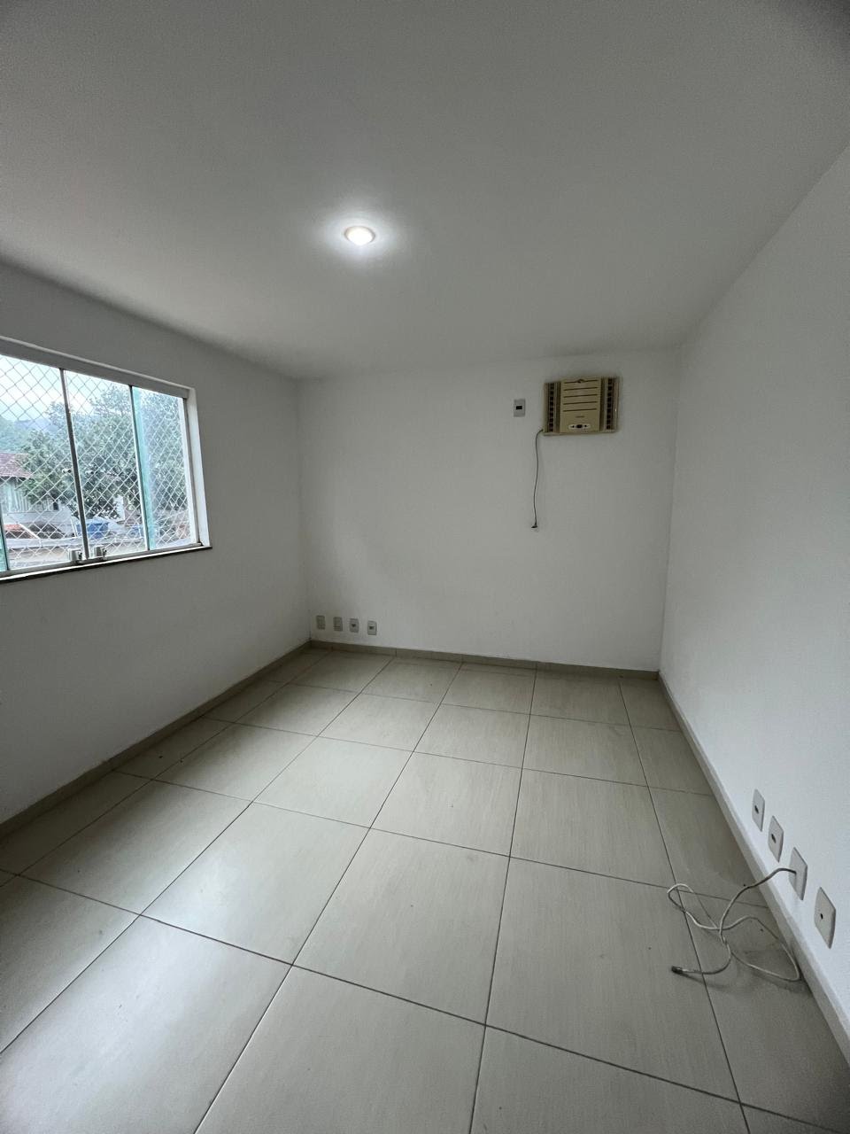 Casa para alugar com 4 quartos, 4 suítes, 3 vagas e 220m² no Vargem Grande, Rio de Janeiro (RJ) — foto 10 de 22