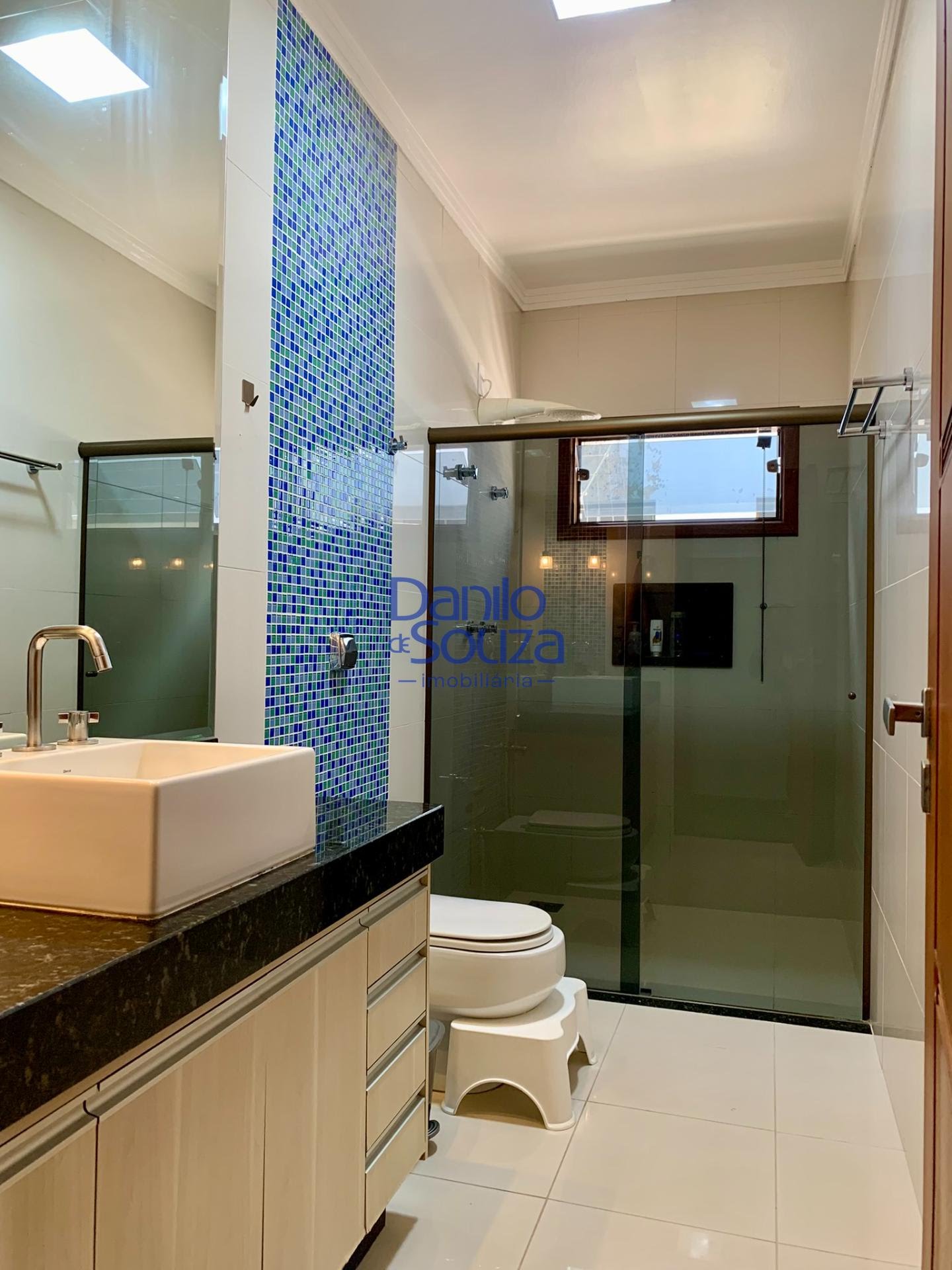 Casa à venda com 4 quartos, 1 suíte, 2 vagas e 360m² no Alvorada, Araxá (MG) — foto 12 de 28