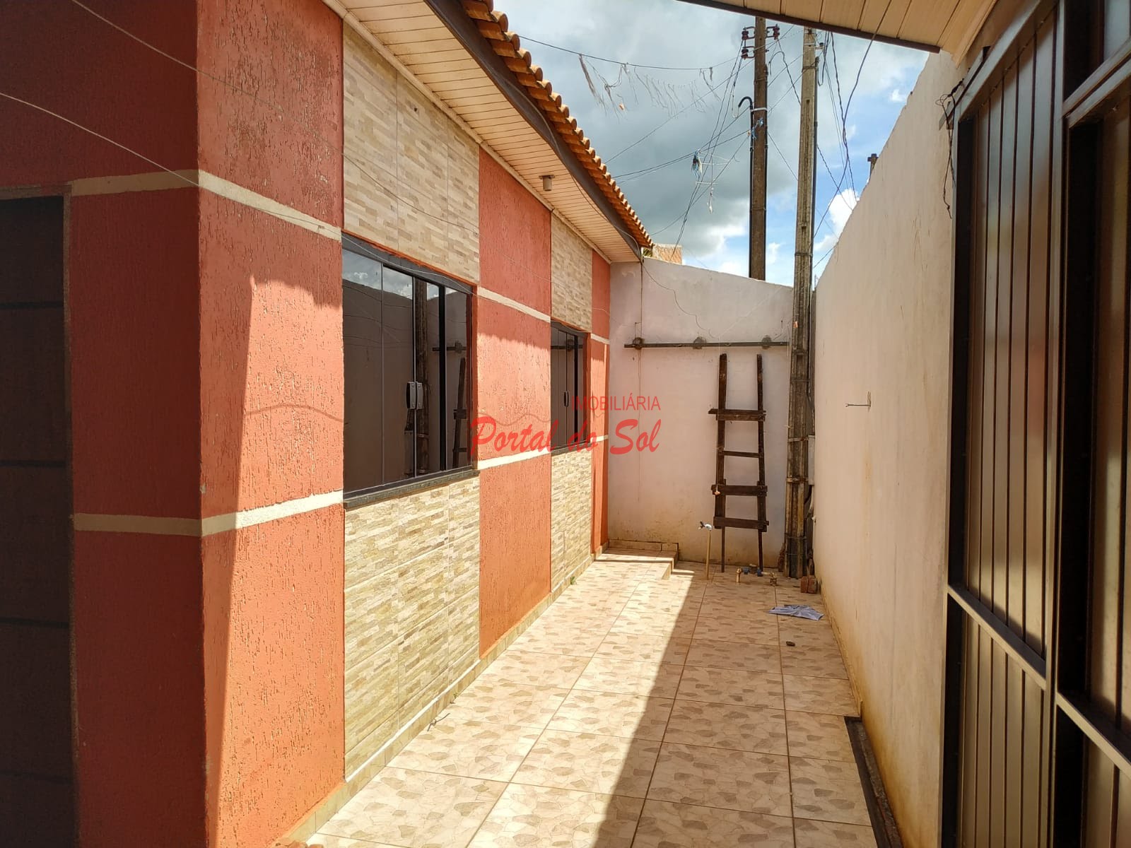 Casa à venda com 2 quartos, 1 banheiro, 1 vaga e 55m² no Aparecidinho III, Santo Antônio da Platina (PR) — foto 2 de 10