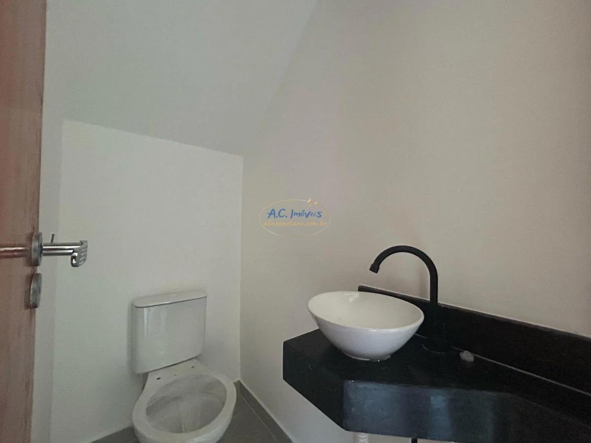 Casa à venda com 2 quartos, 2 banheiros, 1 vaga e 55m² no Vila Tupi, Praia Grande (SP) — foto 7 de 22