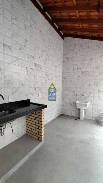 Casa à venda com 3 quartos, 1 suíte, 2 vagas e 110m² no Tupi, Praia Grande (SP) — foto 27 de 30