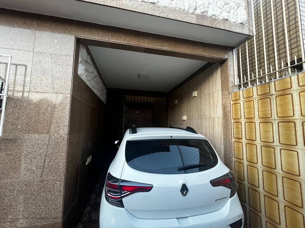 Casa à venda com 8 quartos, 3 suítes, 2 vagas e 457m² no Vila da Penha, Rio de Janeiro (RJ) — foto 24 de 30
