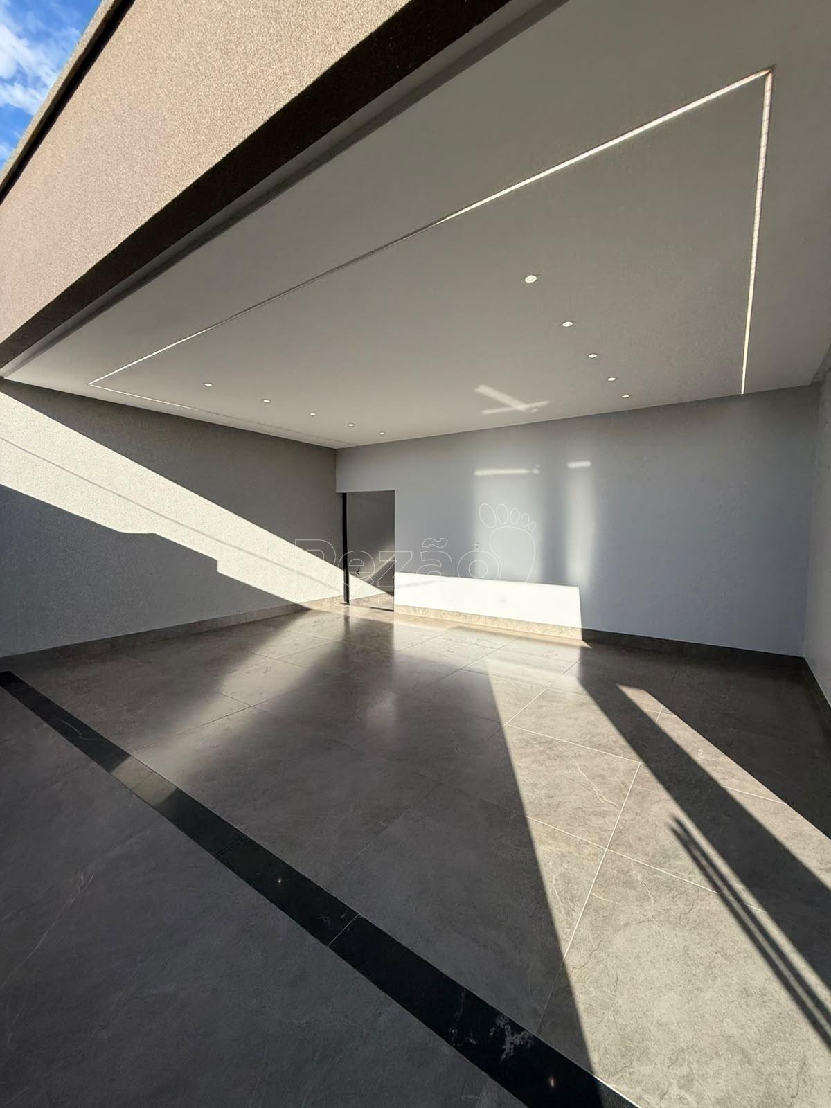 Casa à venda com 3 quartos, 1 suíte, 4 vagas e 250m² no Setor Bela Vista, Itapuranga (GO) — foto 3 de 14