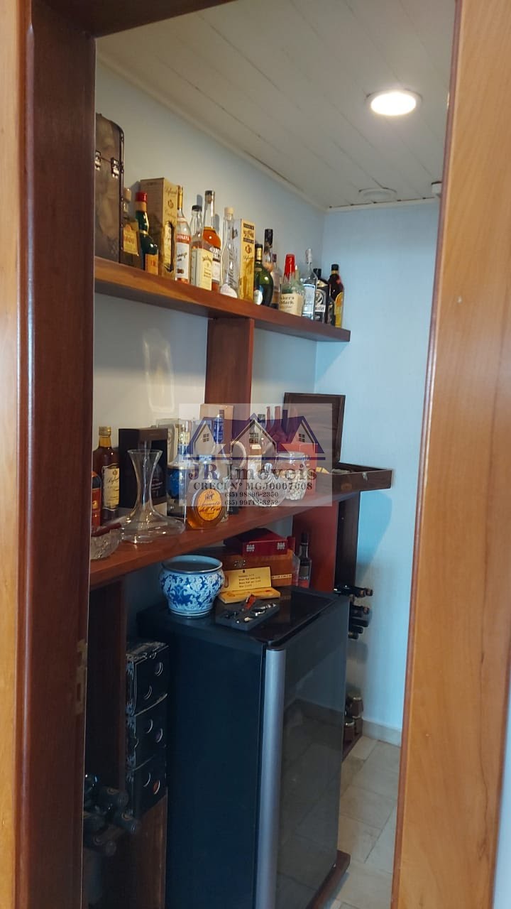 Casa à venda com 2 quartos, 3 suítes, 4 vagas e 1448m² no Centro, Itajubá (MG) — foto 23 de 30