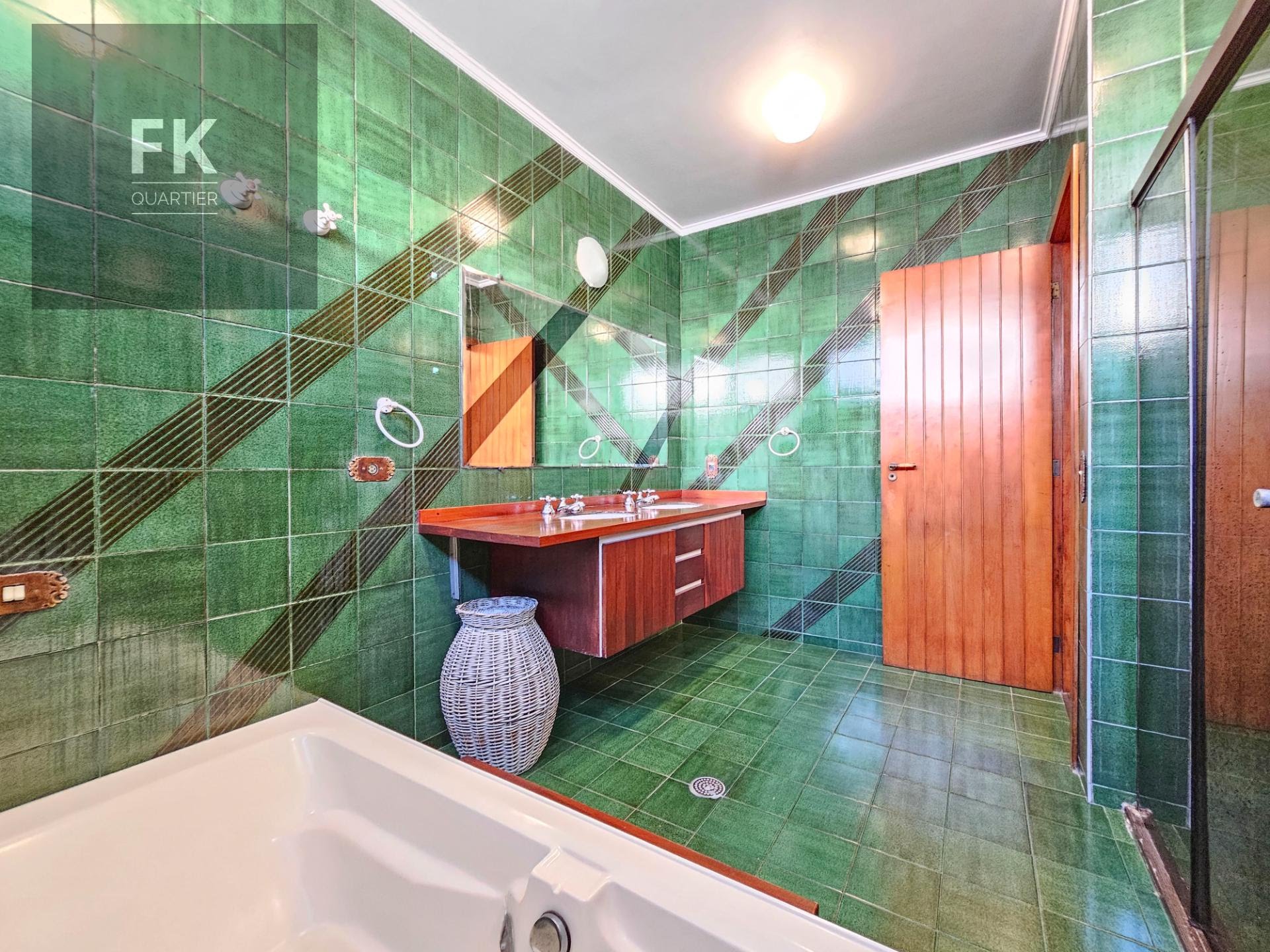 Casa à venda com 3 quartos, 3 suítes, 6 vagas e 350m² no Alphaville Residencial Dois, Barueri (SP) — foto 29 de 30