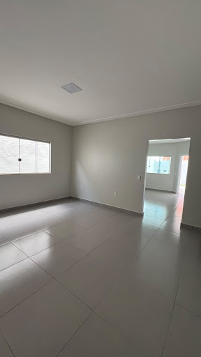 Casa à venda no Parque Laguna 2, Formosa:3 dormitórios,1 suíte e 2 banheiros.Confira!