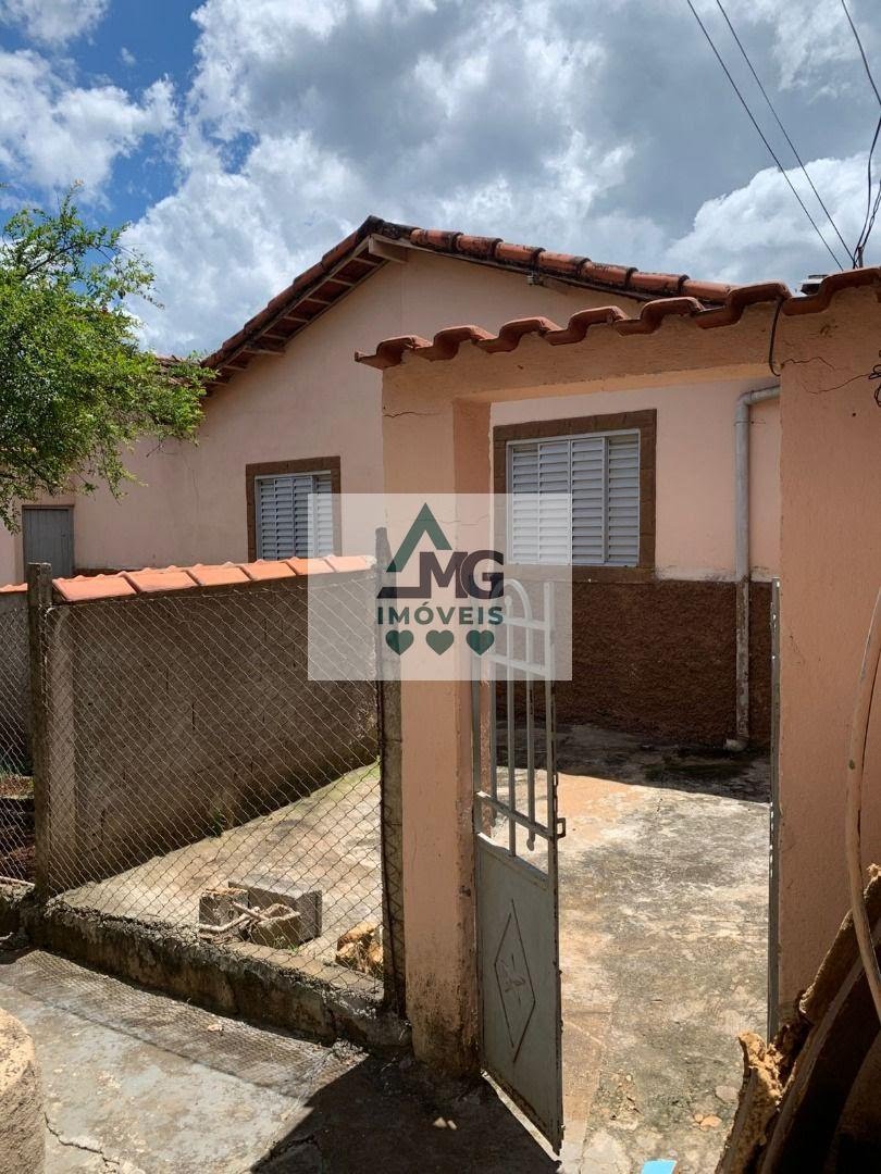Casa para alugar com 2 quartos e 50m² no Vila Amoreli, Três Corações (MG) — foto 2 de 16