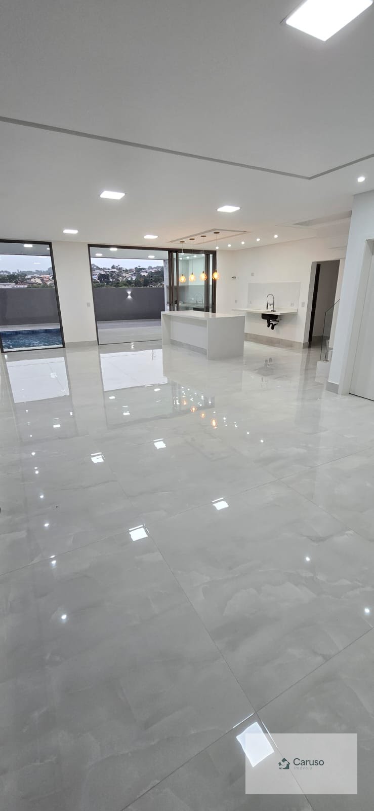 Casa à venda com 4 suítes, 4 vagas e 300m² no Condomínio Real Park, Arujá (SP) — foto 22 de 26