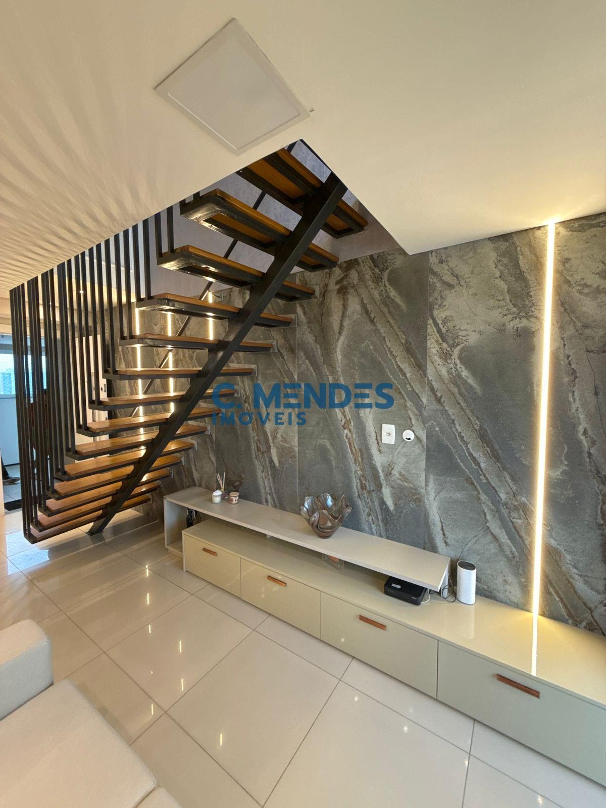 Apartamento à venda com 2 quartos, 2 suítes, 3 vagas e 144m² no Guararapes, Fortaleza (CE) — foto 8 de 19