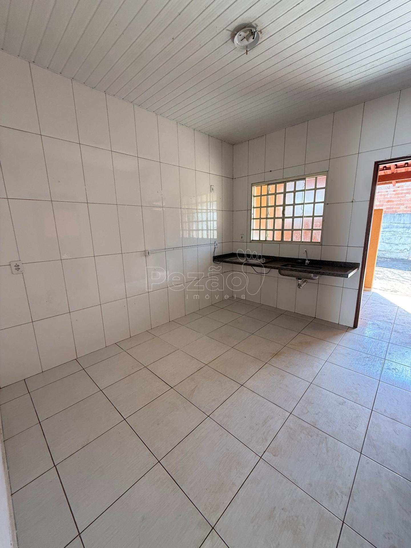 Casa à venda com 3 quartos, 1 banheiro, 2 vagas e 220m² no Jardim Imperial, Itapuranga (GO) — foto 7 de 9