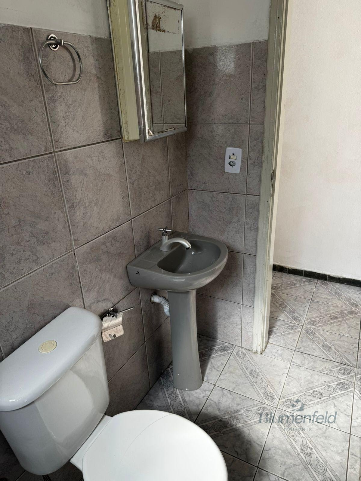 Casa à venda com 6 quartos, 4 banheiros, 3 vagas e 250m² no Jardim Real, Arujá (SP) — foto 18 de 30