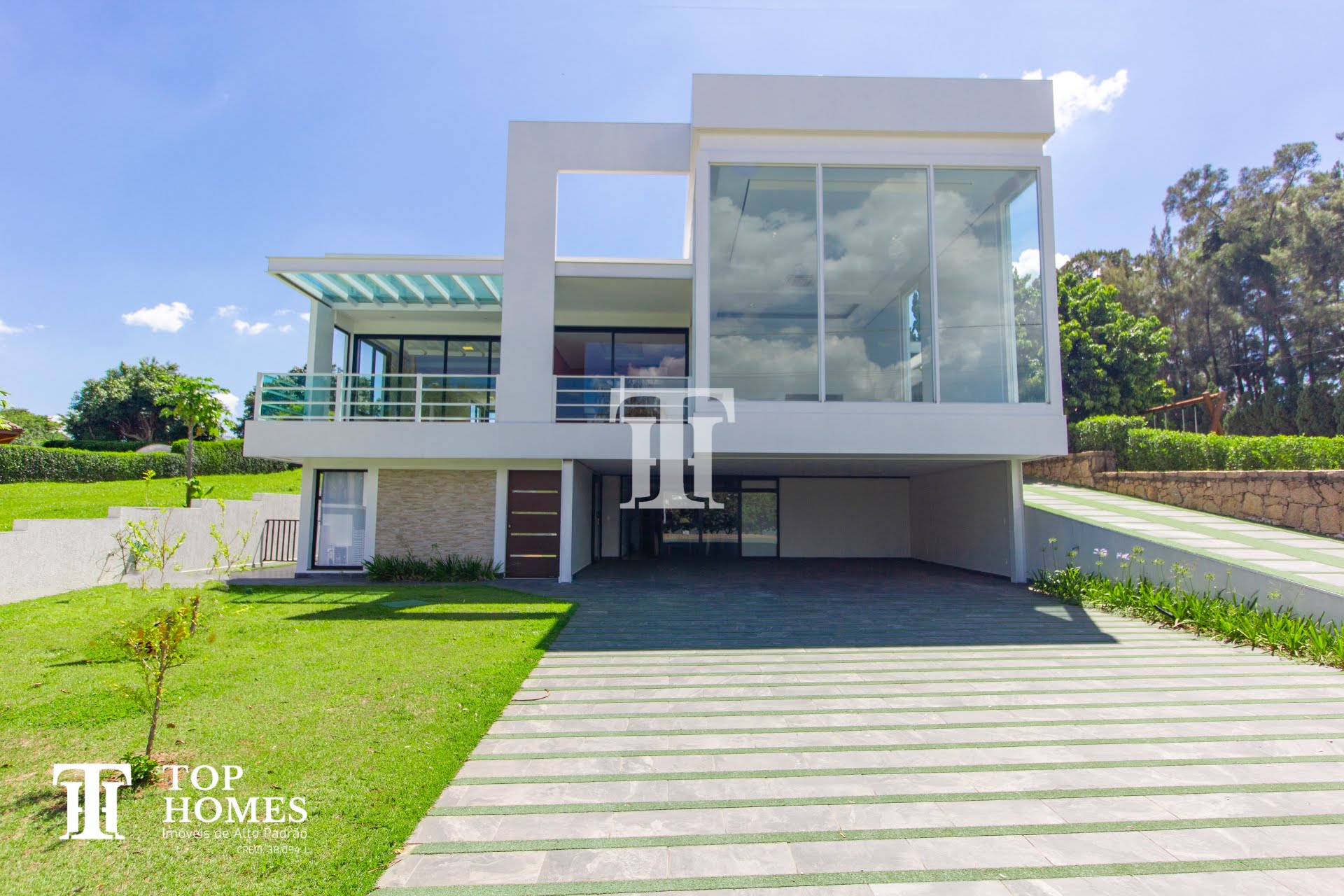 Casa de alto padrão frente ao lago do condomínio Portal da Concórdia em Cabreúva/SP