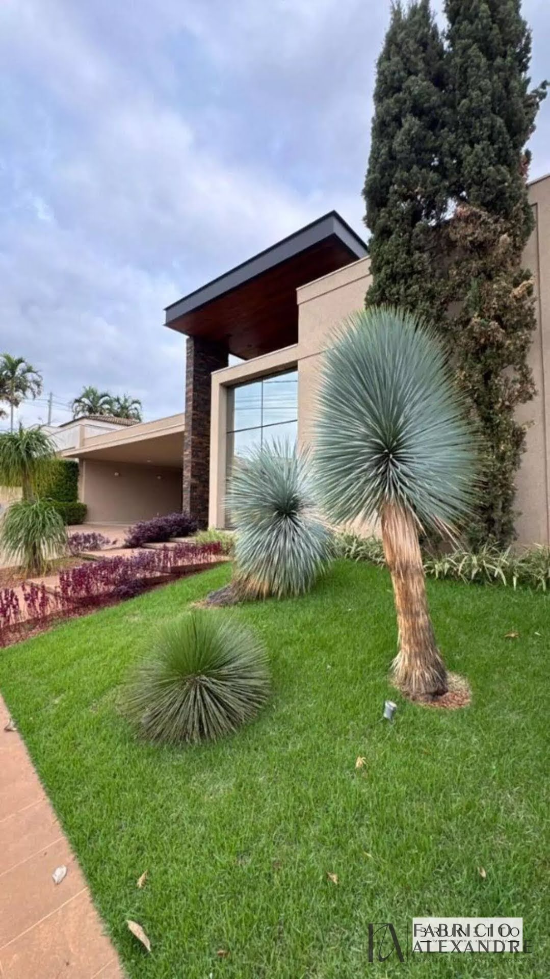 Casa à venda com 4 quartos, 4 banheiros, 4 vagas e 625m² no Parque Residencial Damha, São José do Rio Preto — foto principal