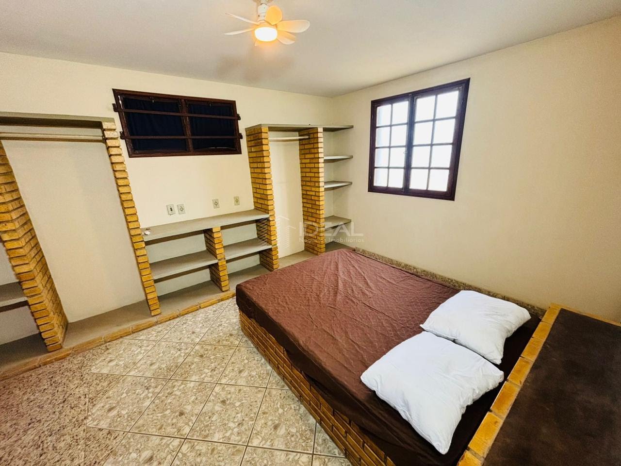 Casa à venda com 5 quartos, 3 suítes, 2 vagas e 400m² no Grussaí, São João da Barra (RJ) — foto 7 de 21