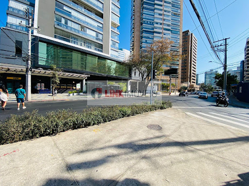 Terreno em Enseada do Suá - Vitória: 740m² à Venda por R$9M