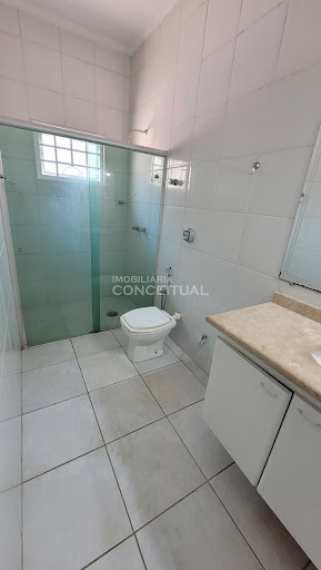 Quarto 1 - Banheiro
