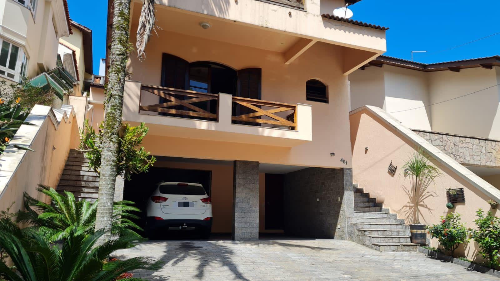 Casa à venda com 3 quartos, 3 banheiros, 2 vagas e 261m² no Condomínio Arujazinho IV, Arujá — foto principal