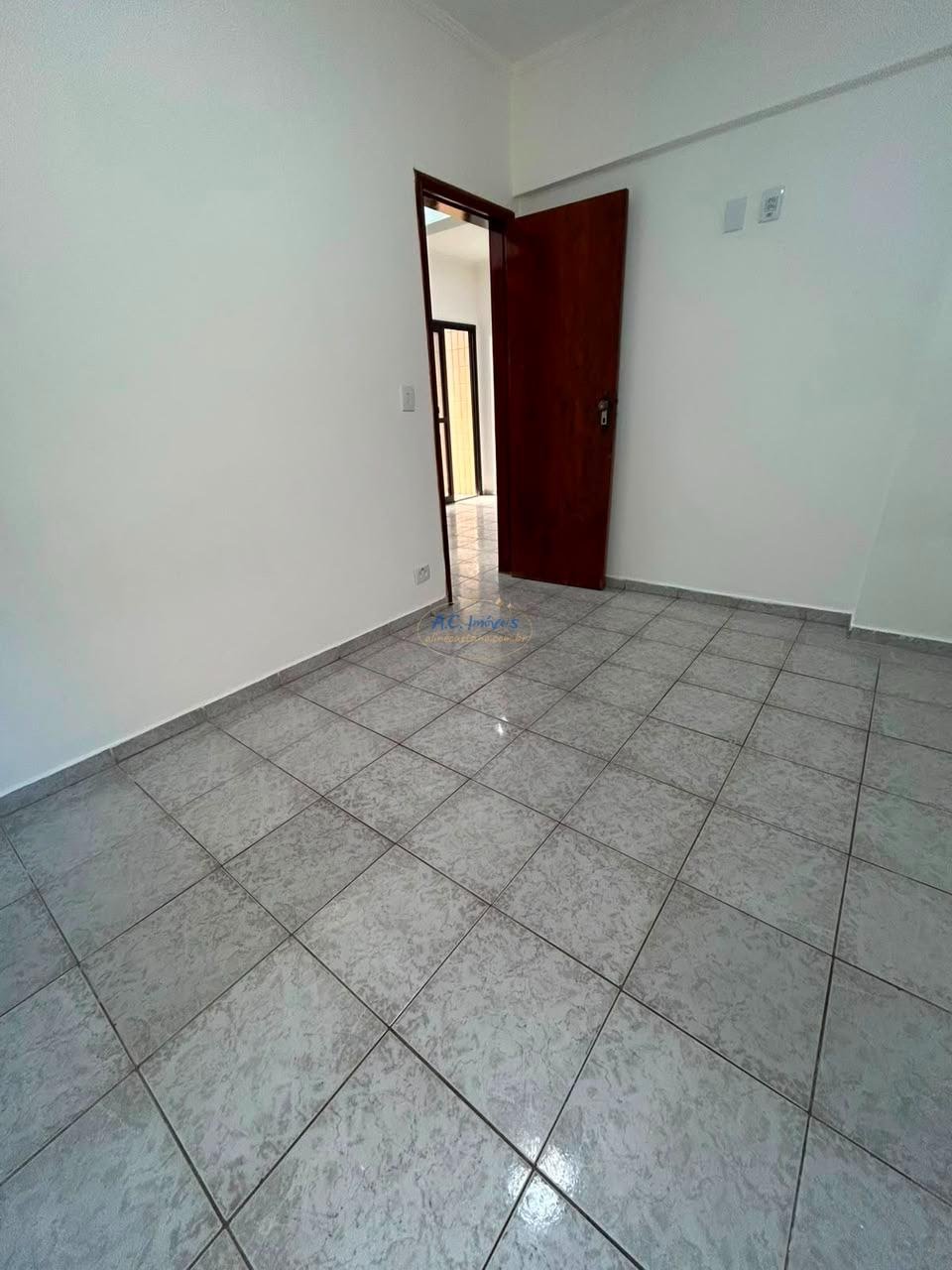 Apartamento à venda com 2 quartos, 1 suíte, 1 vaga e 70m² no Vila Assuncao, Praia Grande (SP) — foto 5 de 16