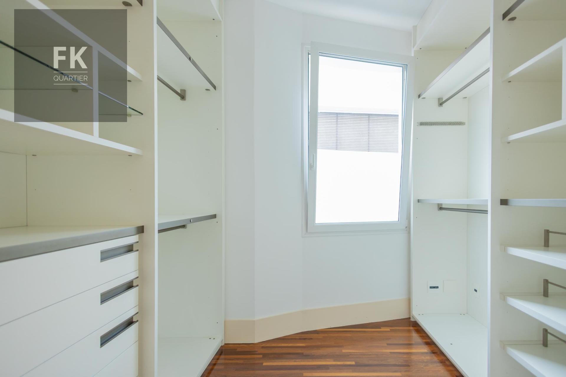 Casa à venda com 4 quartos, 4 suítes, 7 vagas e 804m² no Alphaville Conde II, Barueri (SP) — foto 12 de 30