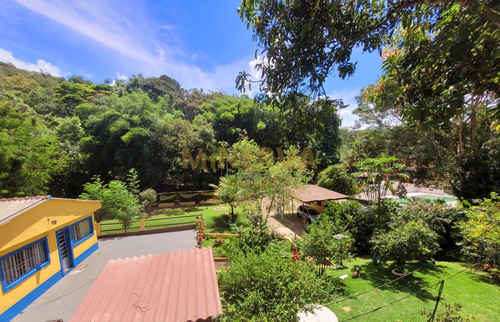 Casa à venda com 3 quartos, 2 banheiros, 10 vagas e 1060m² no Chácaras Copaco, Arujá (SP) — foto 3 de 4