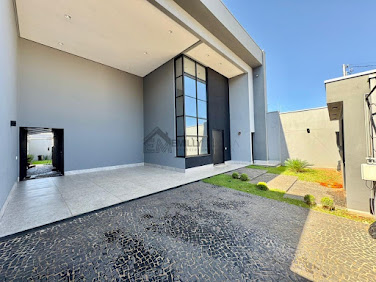 Casa em Loteamento Santa Helena  -  Catalão