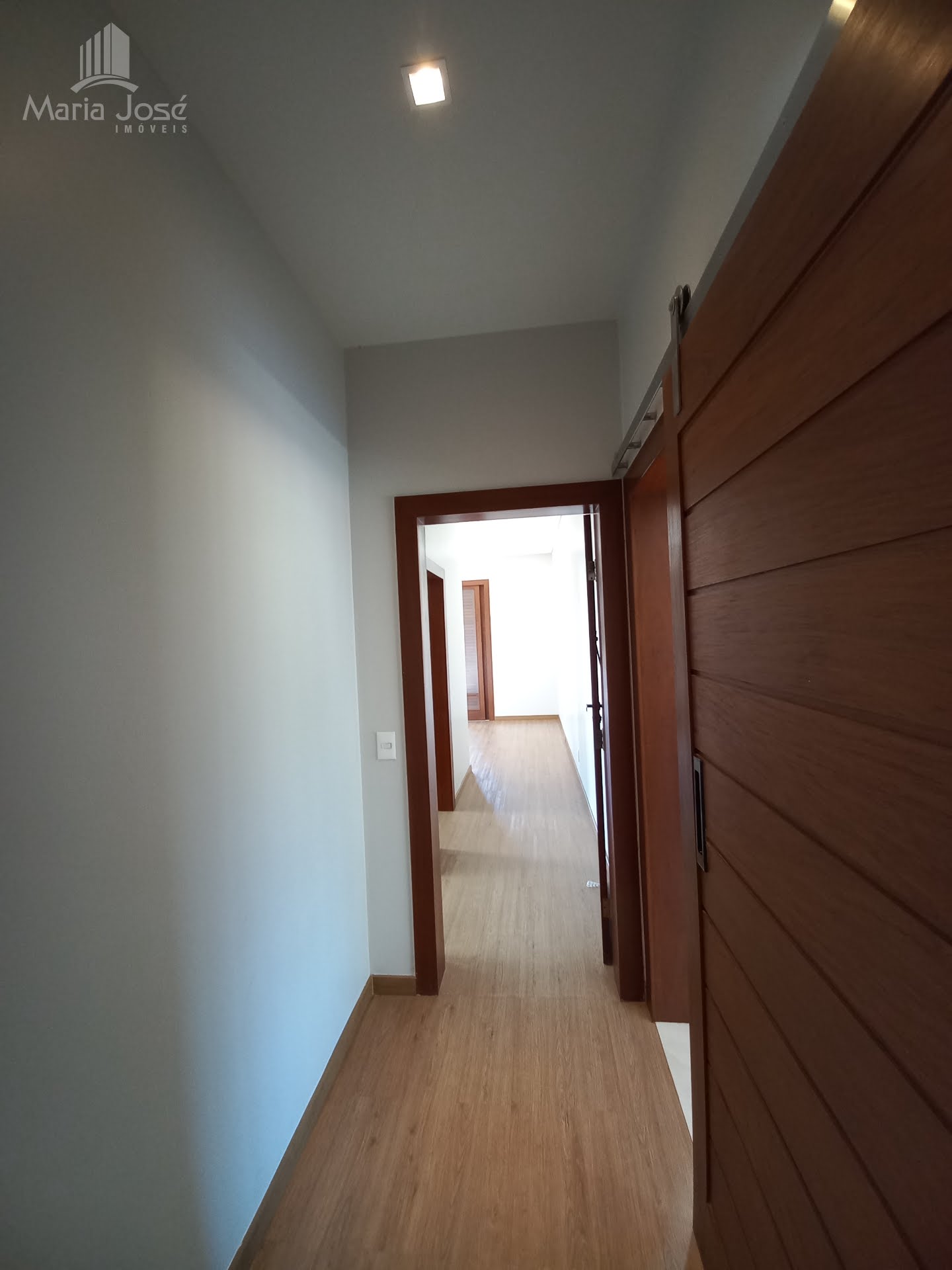 Casa à venda com 3 quartos, 3 suítes, 4 vagas e 400m² no Condomínio Lagos do Moinho, Sete Lagoas (MG) — foto 18 de 30
