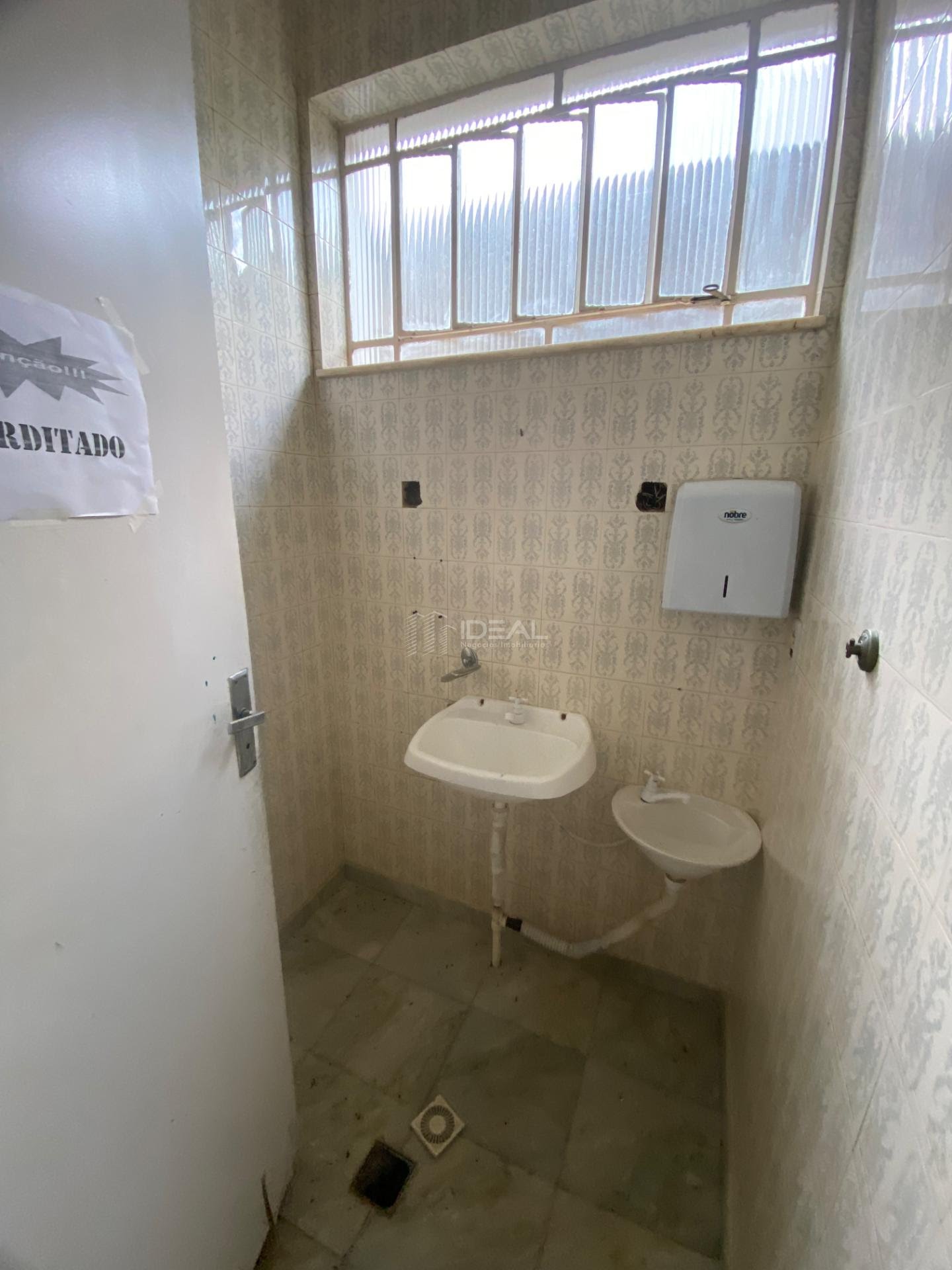 Casa para alugar com 4 quartos, 1 suíte, 4 vagas e 380m² no Parque Tamandaré, Campos dos Goytacazes (RJ) — foto 22 de 30
