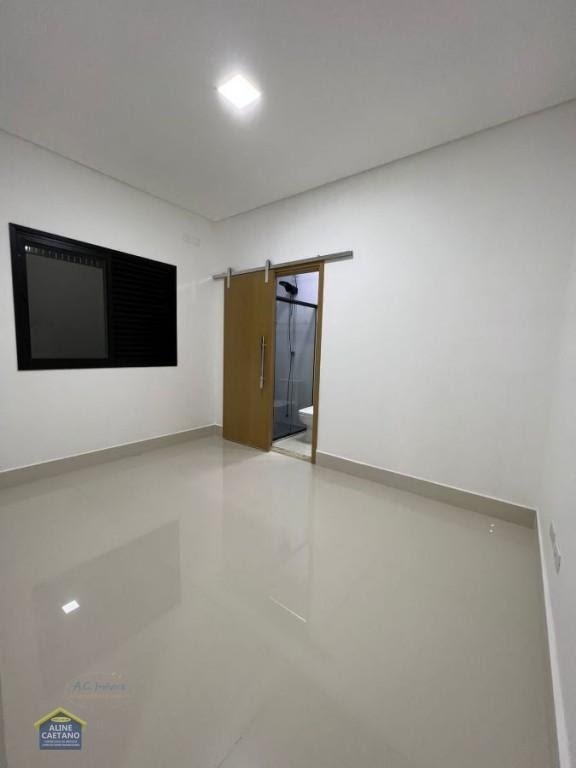 Casa à venda com 3 quartos, 2 suítes, 2 vagas e 116m² no Vilamar, Praia Grande (SP) — foto 18 de 30
