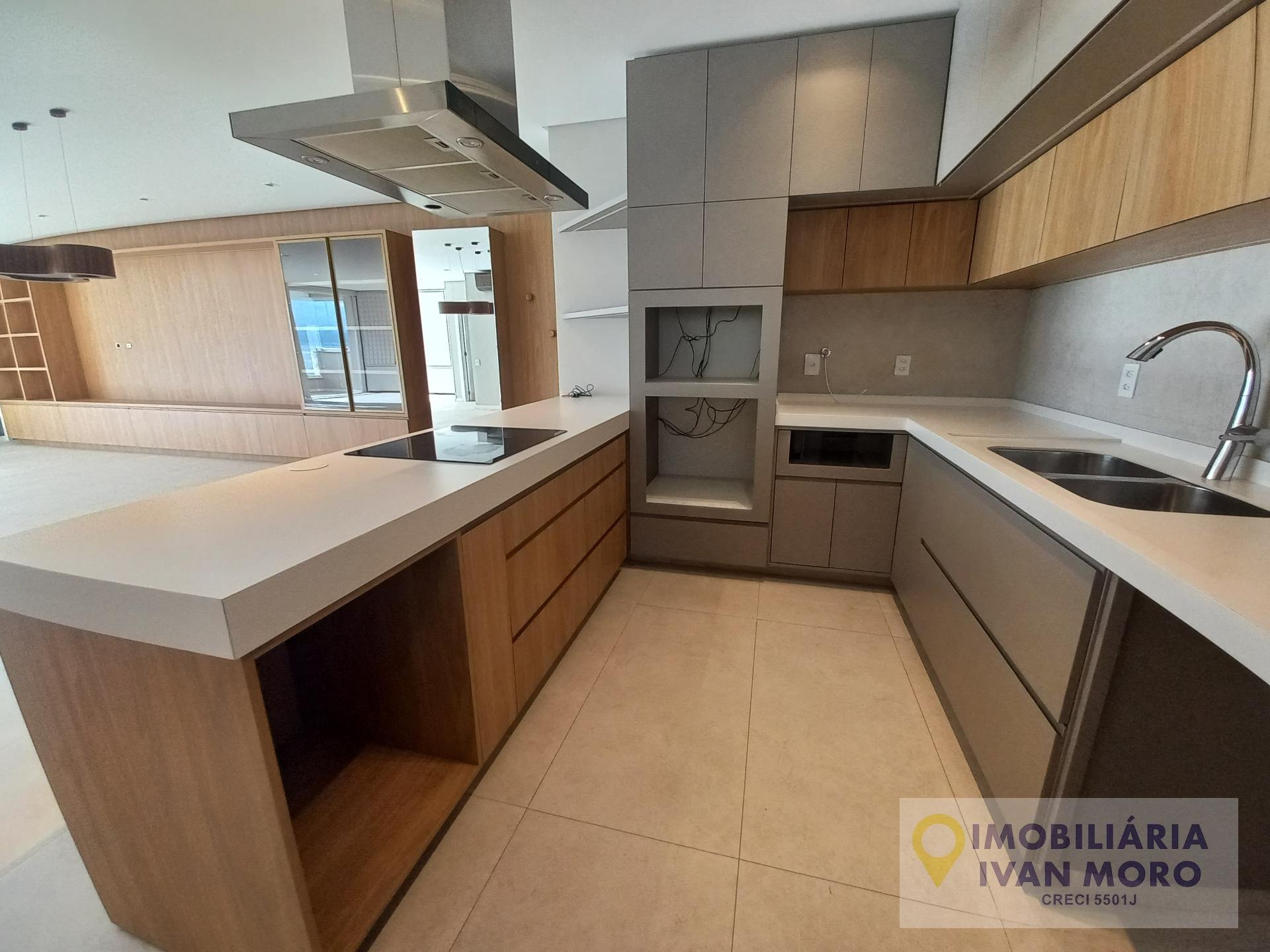 Apartamento à venda com 3 quartos, 3 suítes, 4 vagas e 183m² no João Paulo, Florianópolis (SC) — foto 15 de 30