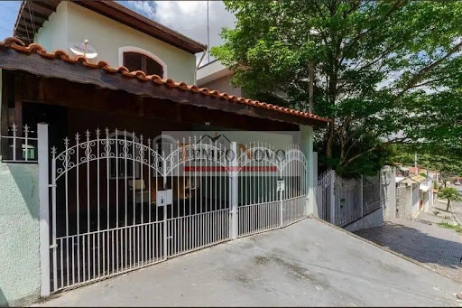 Casa em Conjunto Residencial Vista Verde  -  São Paulo