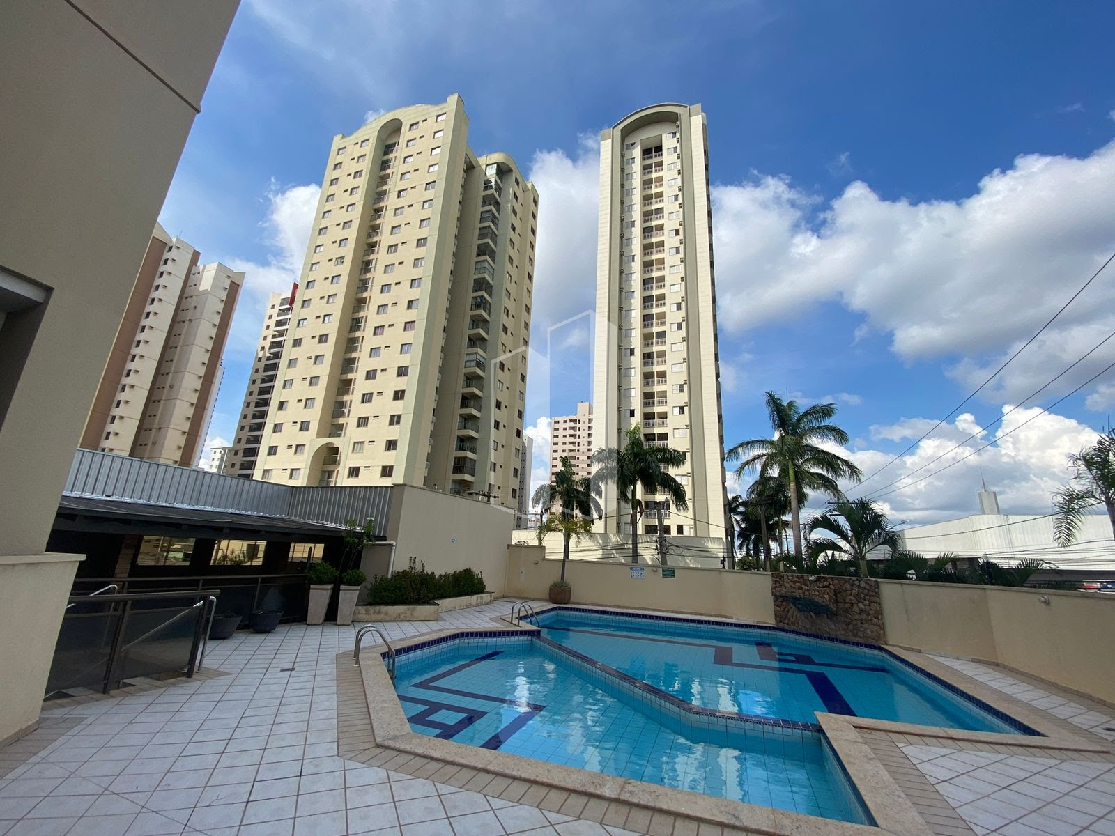 Apartamento à venda com 3 quartos, 3 banheiros, 2 vagas e 134m² no Alto da Glória, Goiânia — foto principal