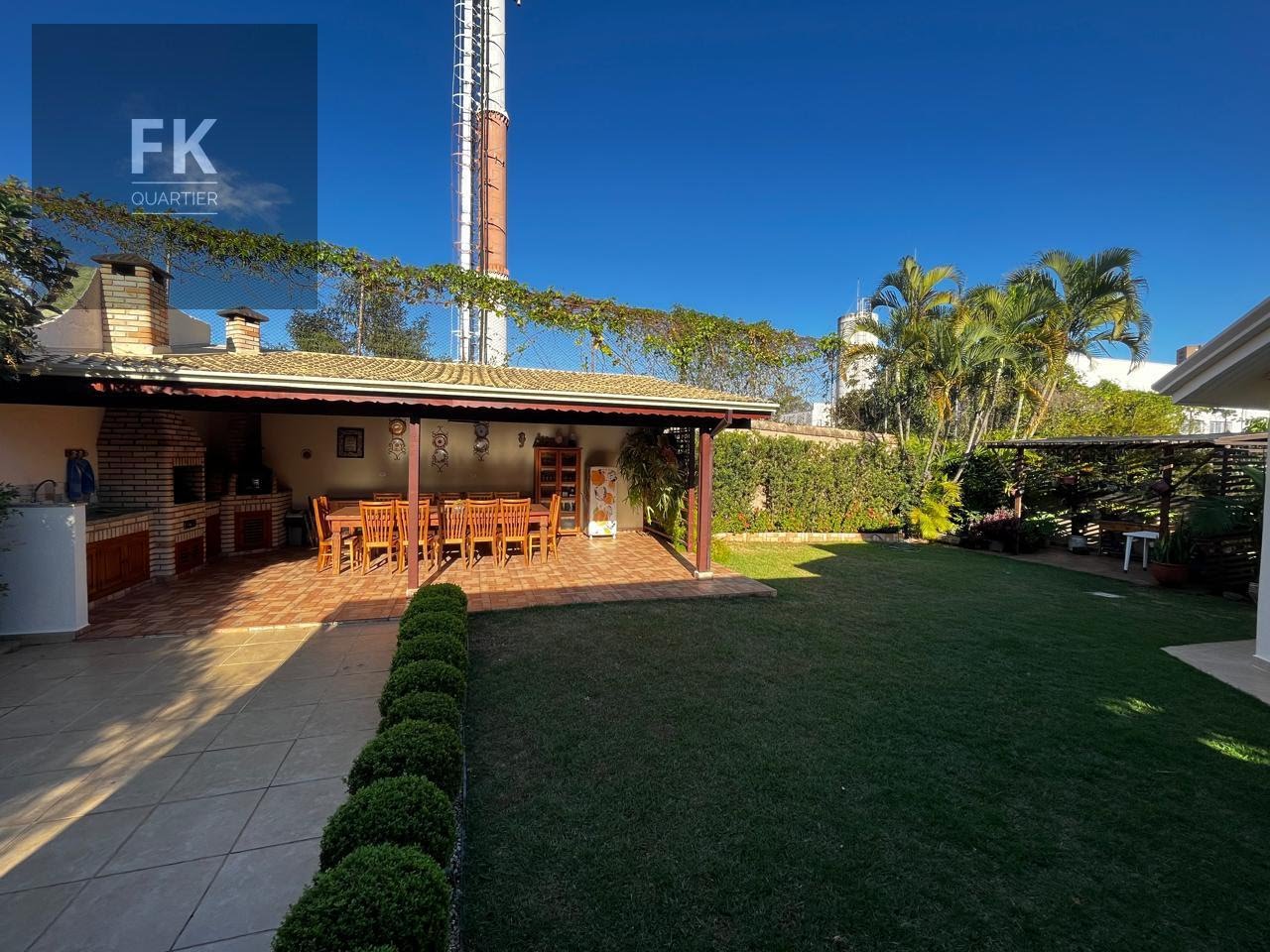 Casa à venda com 3 quartos, 3 suítes, 4 vagas e 270m² no Alphaville Residencial Dois, Barueri (SP) — foto 3 de 13