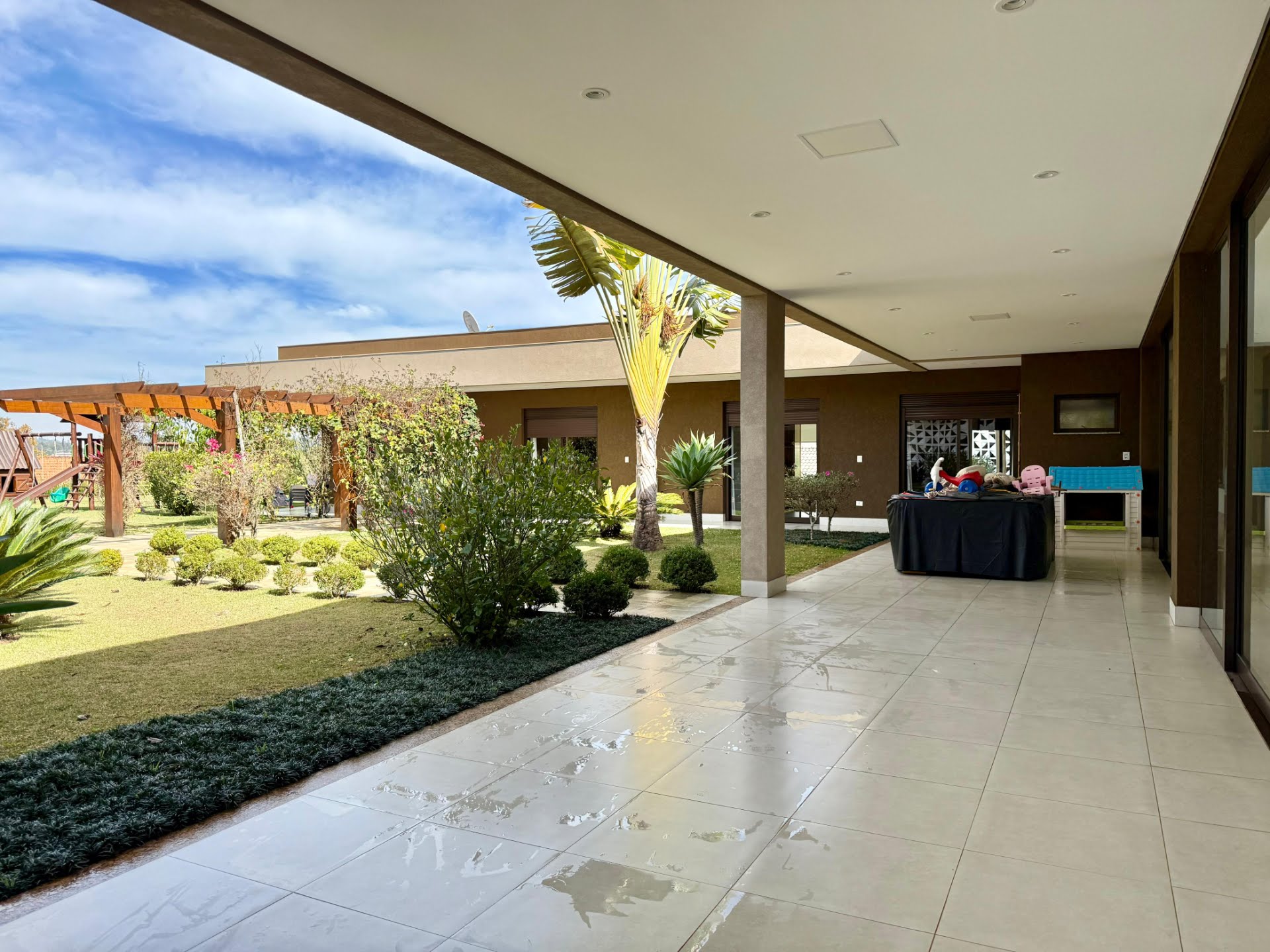 Apartamento à venda com 4 quartos, 4 suítes, 4 vagas e 622m² no Jarinu (SP) — foto 8 de 30