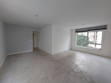 Alugue Apartamento com 3 Dormitórios, 1 Suíte, 1 Vaga e com 157M² em Paraiso