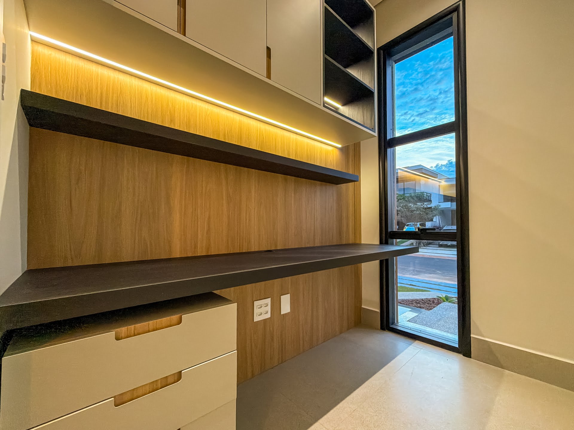 Casa à venda com 3 quartos, 3 suítes, 4 vagas e 213m² no Sapezal, Indaiatuba (SP) — foto 7 de 30