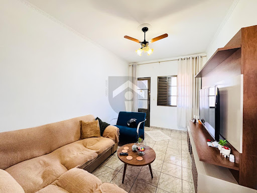Casa em Jardim Eunice, Alfenas: 2 Dorms e 1 Suíte