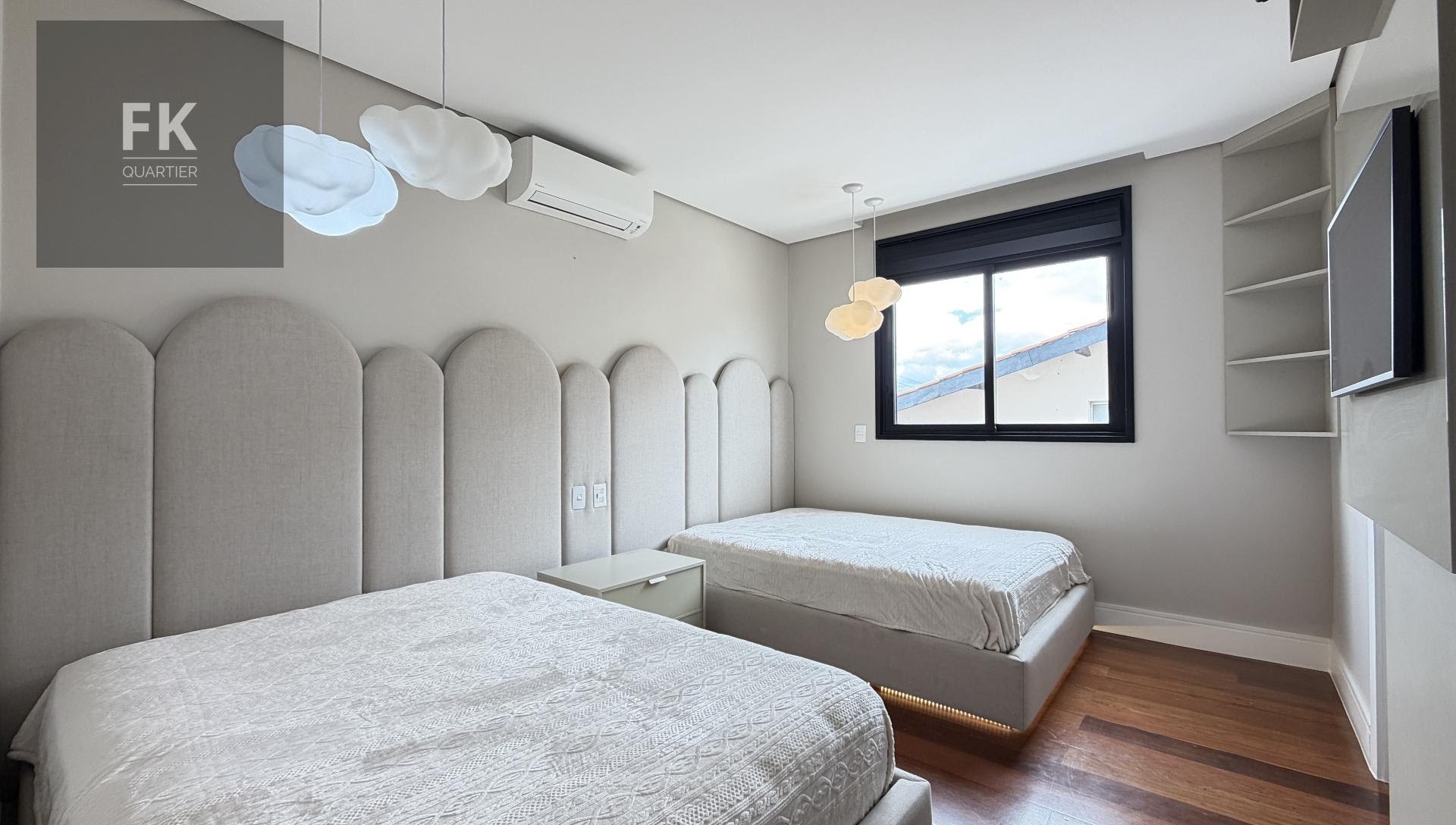 Casa à venda com 5 quartos, 5 suítes, 4 vagas e 350m² no Alphaville Residencial Dois, Barueri (SP) — foto 22 de 30