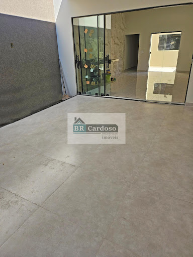Casa 3 Quartos 1 Suite e Garagem Coberta em Res Nova Franca 