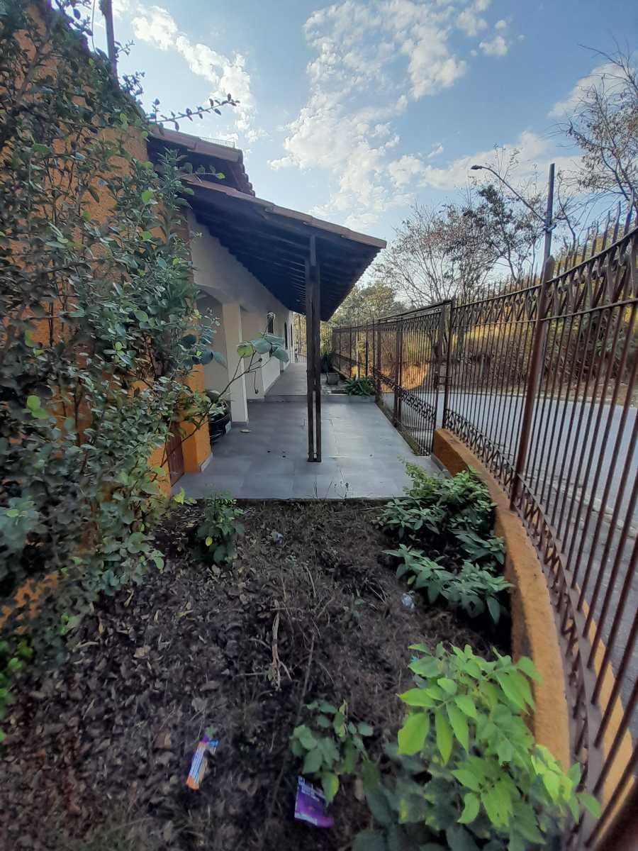Casa para alugar com 4 quartos, 1 suíte, 4 vagas e 270m² no São Geraldo, Santa Luzia (MG) — foto 11 de 26