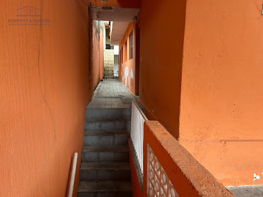 Escadas de acesso