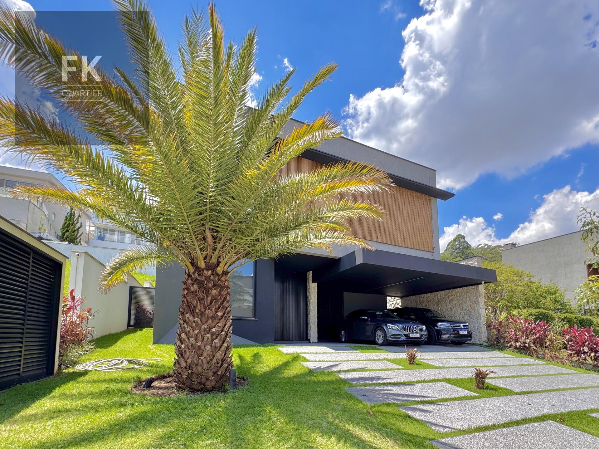Casa à venda com 4 quartos, 4 suítes, 4 vagas e 426m² no Tamboré, Barueri (SP) — foto 2 de 30