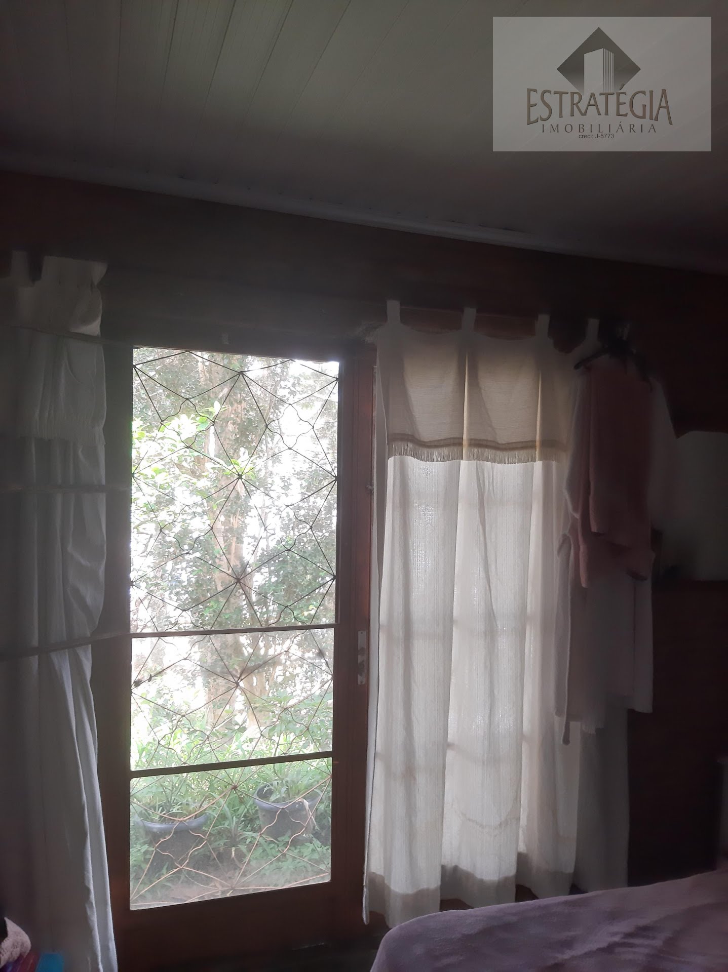 Casa à venda com 2 quartos, 1 banheiro e 150m² no Mosela, Petrópolis (RJ) — foto 9 de 13