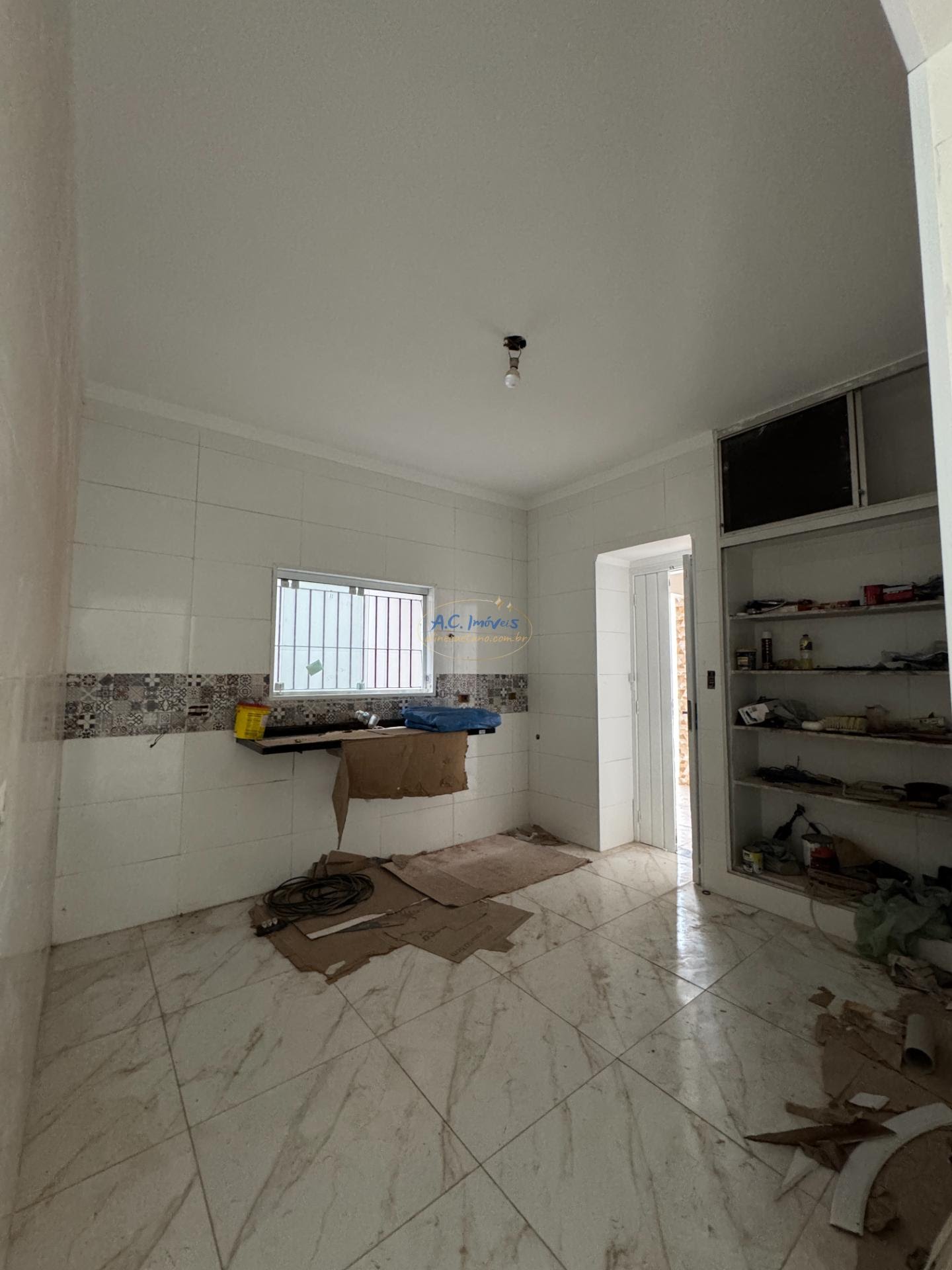 Casa à venda com 4 quartos, 3 suítes, 6 vagas e 435m² no Solemar, Praia Grande (SP) — foto 12 de 29