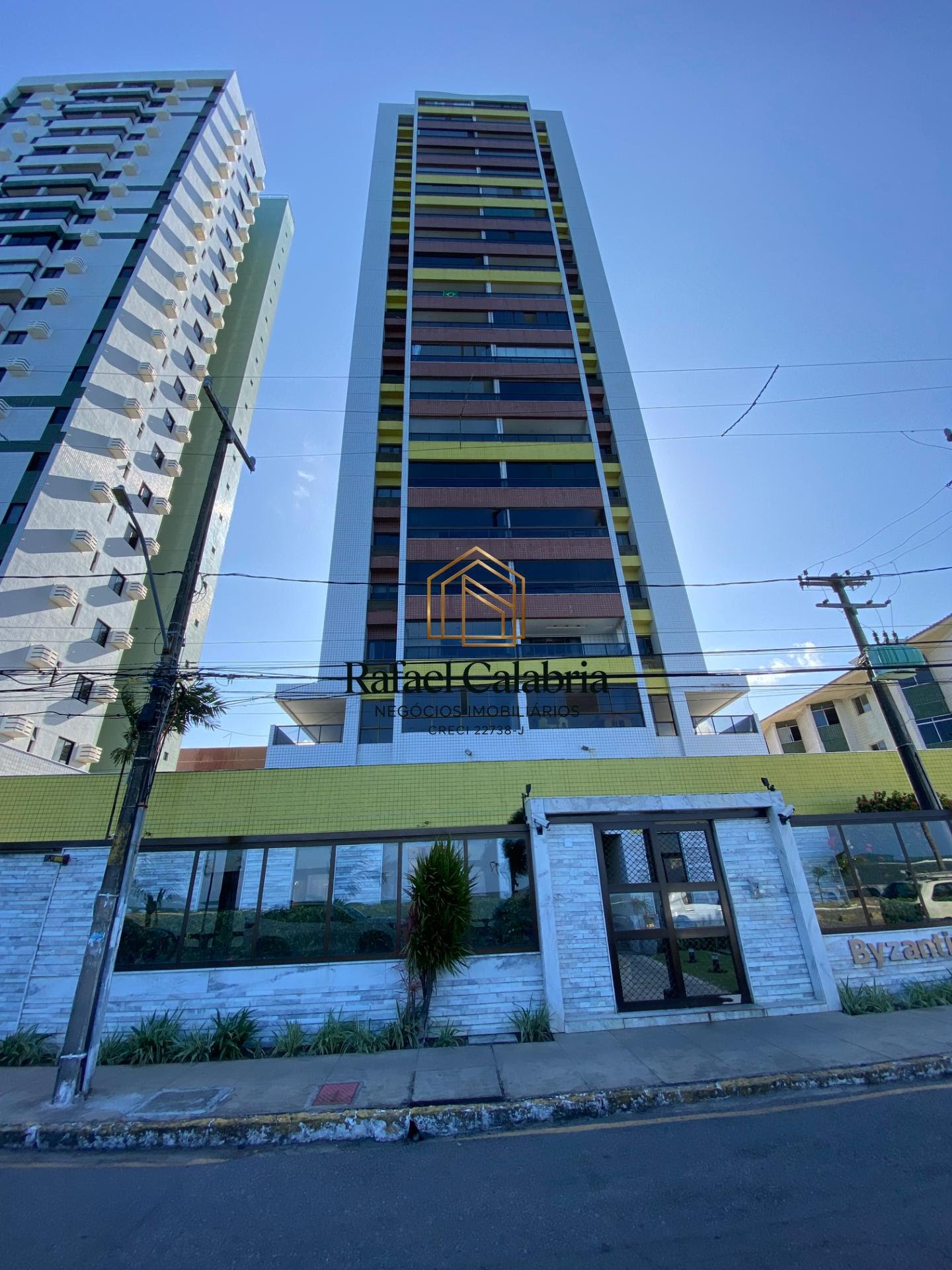 Apartamento à venda com 4 quartos, 3 banheiros, 2 vagas e 130m² no Casa Caiada, Olinda — foto principal